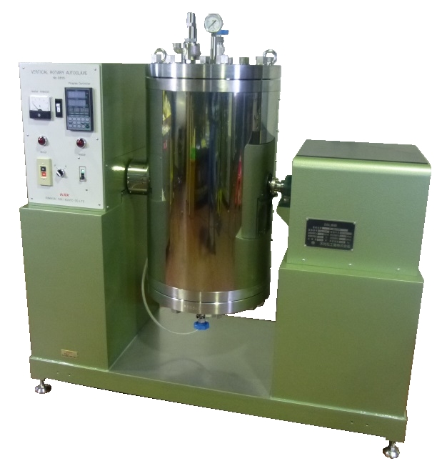 Vertical type rotating autoclave
